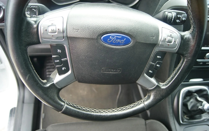 Ford S-Max cena 28900 przebieg: 207245, rok produkcji 2012 z Krapkowice małe 301